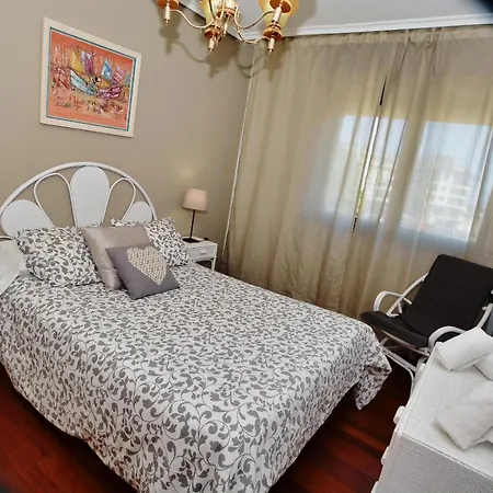 Apartamento Apto 2 Con Piscina - Playa 5709 *